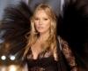 Kate Moss fa il suo debutto alla sfilata di Victoria’s Secret