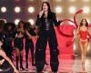 All’interno della sfilata di moda di Victoria’s Secret con Cher, Lisa e altre