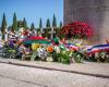 Un omaggio reso ai soldati di Nîmes caduti per la Francia nella piazza militare del cimitero del Pont de Justice