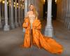 Blake Lively ha indossato l'etichetta del momento sul tappeto rosso al gala LACMA