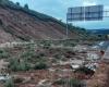 Inondazioni in Spagna: un'autostrada completamente sepolta da una frana a sud di Barcellona