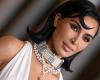 Kim Kardashian, la sua scollatura vertiginosa e l'incredibile collana di Lady Diana fanno girare la testa a Los Angeles