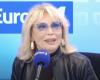 “Lo emozionava”: Amanda Lear parla dell’intimità di Donald Trump (VIDEO)