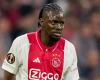 Francesco Farioli supera Brian Brobbey e Bertrand Traoré in un crack tra Ajax e FC Twente