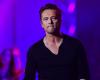 David Hallyday riporta in vita suo padre sul palco