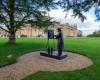 Blenheim Palace svela una nuova scultura per commemorare il 150° anniversario della nascita di Sir Winston Churchill