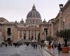 La Basilica di San Pietro a Roma, la chiesa cattolica più grande del mondo, smascherata dall'intelligenza artificiale