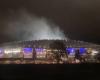 Lione. L'incredibile video del Groupama Stadium trasformato in vulcano durante il derby