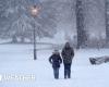 Prima neve della stagione per alcuni mentre l'aria artica si diffonde in tutto il Regno Unito