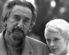 Jean Seberg e Romain Gary sono una coppia ma già impegnata: il loro amore a prima vista che li ha spinti a lasciare i rispettivi coniugi