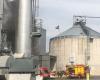 più di 90 vigili del fuoco si sono mobilitati per un incendio in un silo pieno di cereali