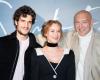 Sguardi complici tra Louis Garrel, Diane Kruger e Vincent Cassel alla première di “Saint-Ex” a Parigi