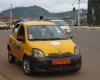 due taxi bruciati a Bamenda