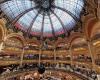 Crisi, futuro… A Parigi, come va il negozio Haussmann alle Galeries Lafayette prima delle vacanze?