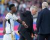 L’allenatore del Real Madrid Ancelotti accusato di “negligenza” con Vinicius Jr.