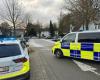 Uomo spara da un’auto contro un’altra macchina in un quartiere tranquillo: studente ha assistito alla sparatoria, sospettato in fuga (Berchem)