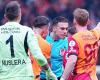 Polemica su rigori e cartellini rossi nella partita Galatasaray-Eyüpspor! Muslera si arrabbiò moltissimo, corse dall’arbitro e…