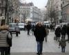 Manifestazione anti-Black Friday in centro, palline puzzolenti lanciate nei negozi