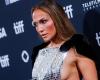 nel pieno di un divorzio, Jennifer Lopez rilascia un nuovo “abito della vendetta” su Instagram