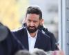 Il processo contro Cyril Hanouna, per aver insultato Louis Boyard in diretta su “Touche pas à mon poste”, deve aprirsi dopo un primo rinvio