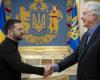 Volodymyr Zelenskyj annuncia di aver ricevuto a Kiev il direttore della CIA William Burns