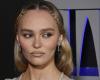 Lily Rose Depp in una relazione, la fidanzata vittima di critiche