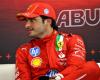 Carlos Sainz lascia la Ferrari con un regalo indimenticabile