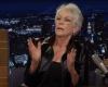 “Sono sull’orlo delle lacrime”: Jamie Lee Curtis trattiene i singhiozzi mentre parla degli incendi che devastano la California sul set di Jimmy Fallon