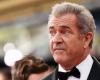 Mel Gibson dice che la sua casa è andata a fuoco ma le sue galline sono vive