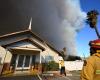 Nuovo violento incendio vicino Los Angeles, migliaia di evacuazioni